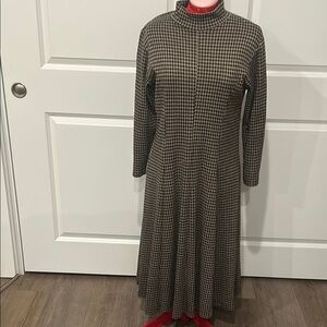 Alias Vintage Black Cream Long Sleeve Mock Neck Houndstooth Dress Size MP